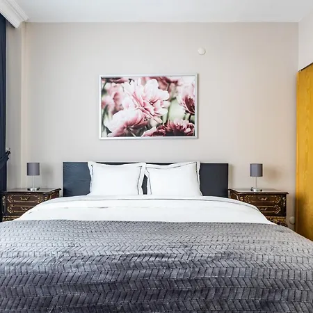 Chic Spacious Flat W Balcony 5 Min To Moda Coast Apartment Istanbul